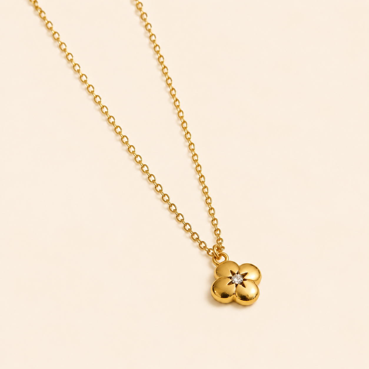 Flora Gold pendant necklace